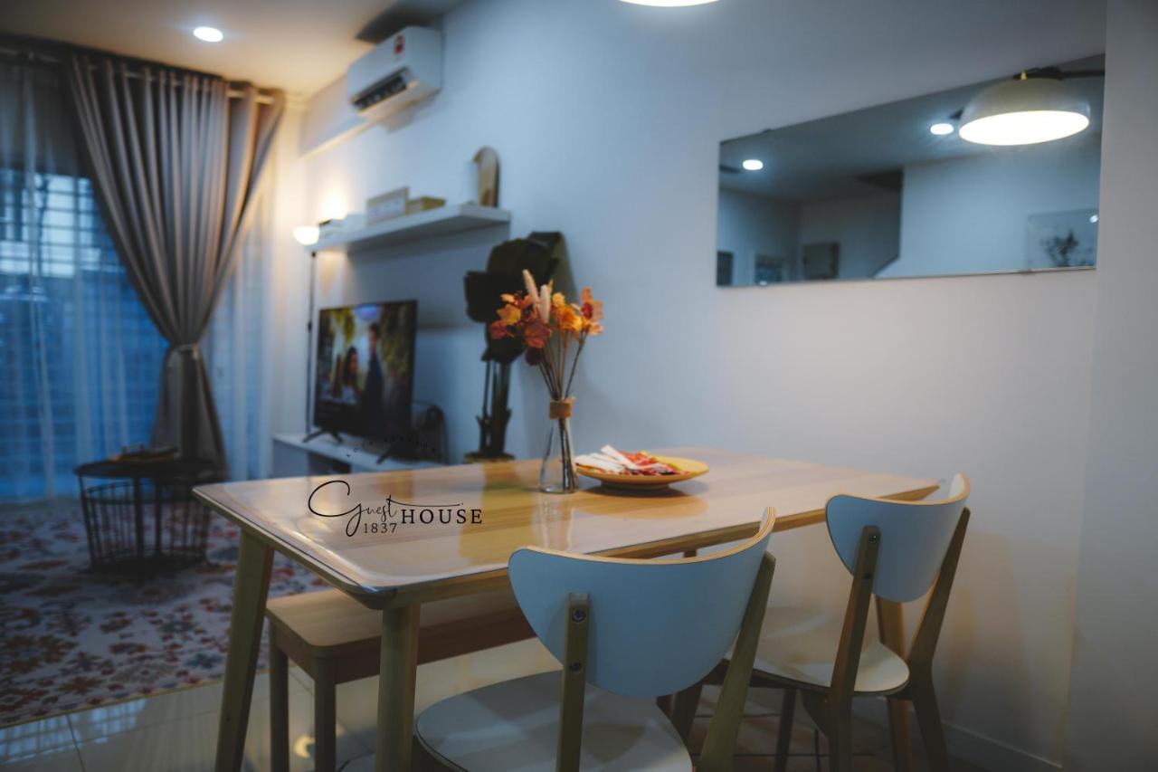 1837 Guest House @ Kota Bharu, WiFi Netflix Exterior foto